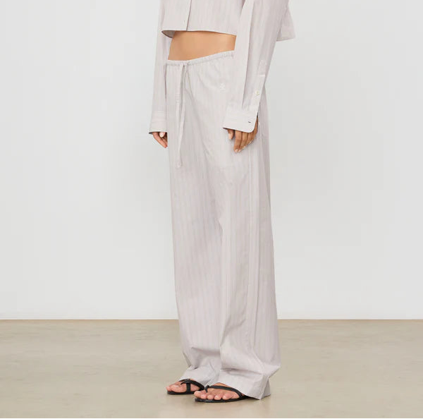 Eterne Hugh Pant